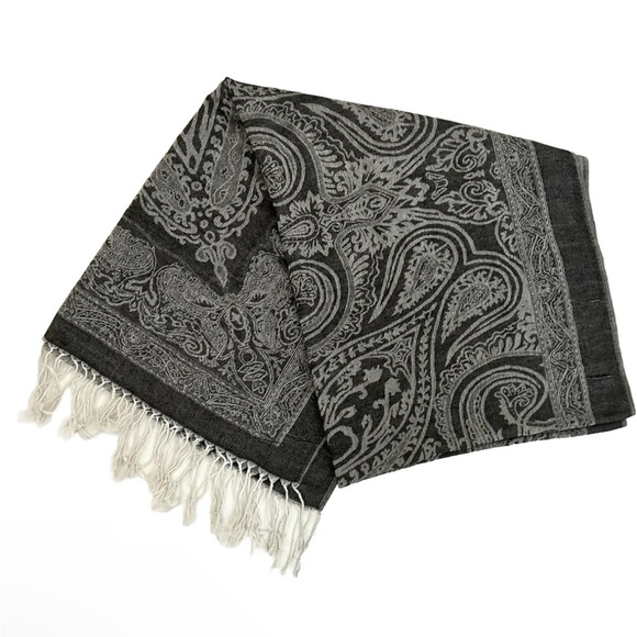 West Loop Charcoal Gray & White Paisley Print Large Scarf 73”x27” - Picture 2 of 6